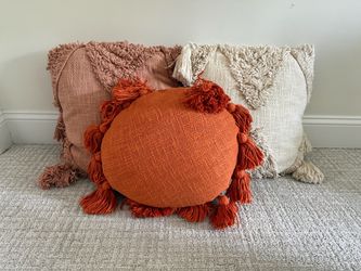 Throw Pillows