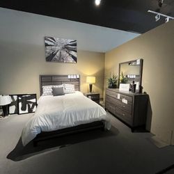 Grey 4PC Queen Bedroom Set