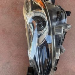 Mazda 3 Headlight 