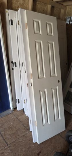 15 Interior Doors 24x80, I Have Some Closets Door Too. 35$ Each