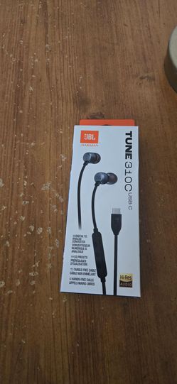 JBL Ear buds type C