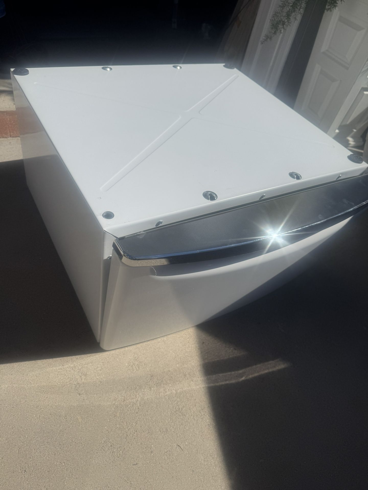 Pedestal Washing Machine Stand With Pullout Drawer And Storage