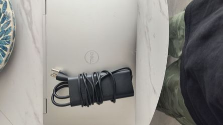 Dell XPS 9575