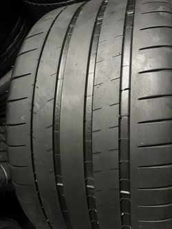 1 Llantas 285/30ZR20 99Y MICHELIN PILOT SUPER SPORT 