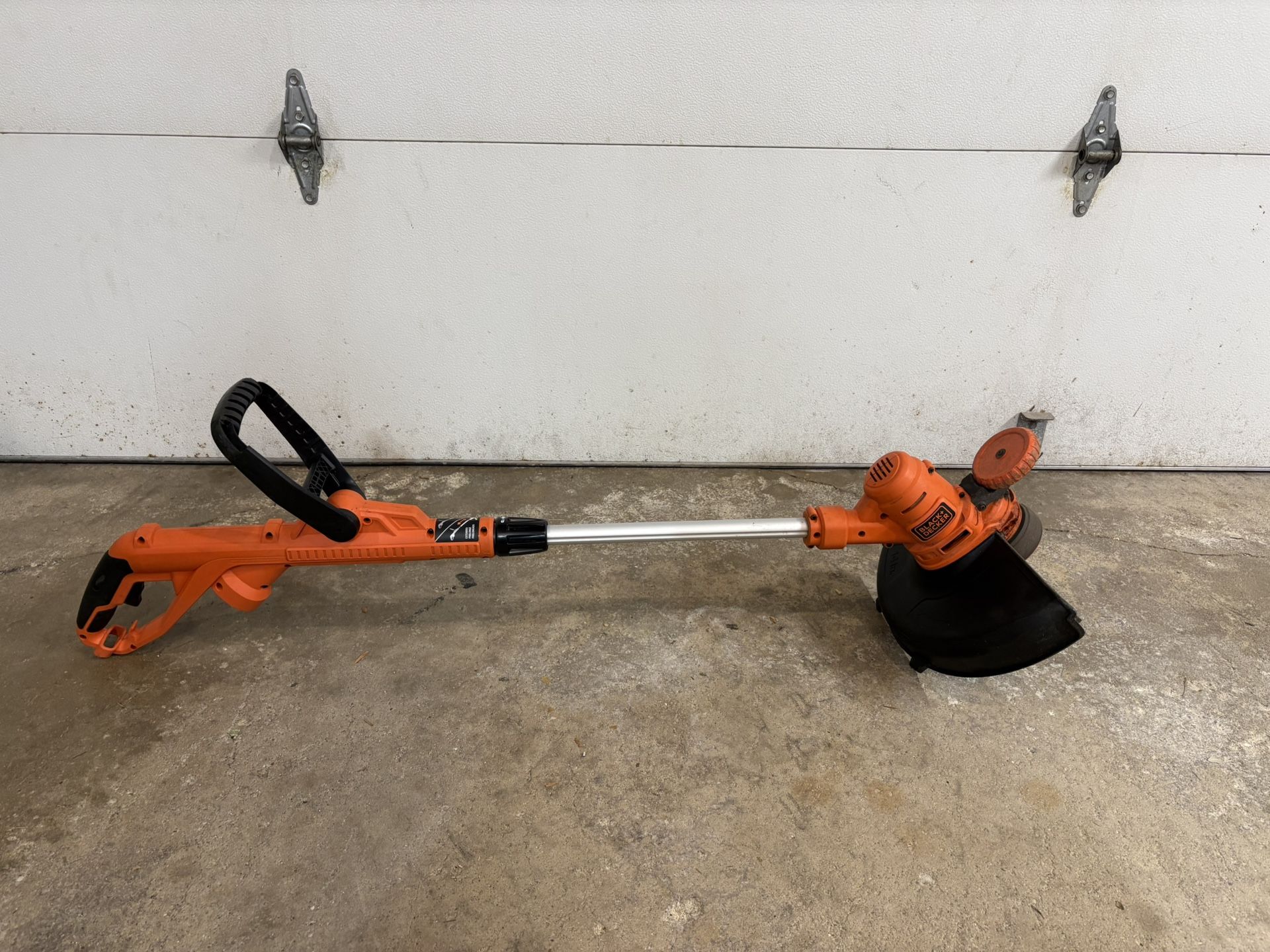 Black And Decker String Trimmer And Edger