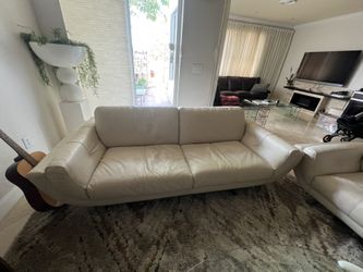 Natuzzi Leather Sofa Set