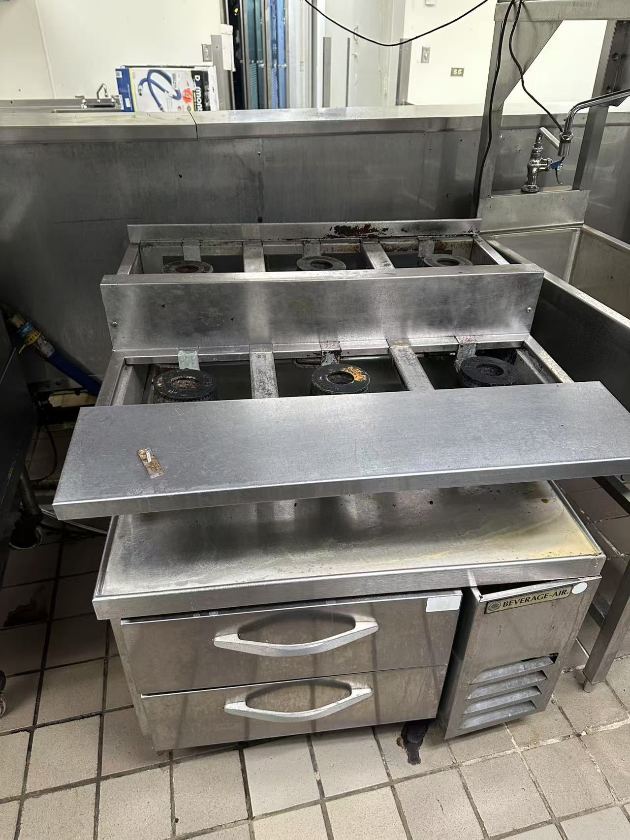 Gas Range + Chef Base Drawer