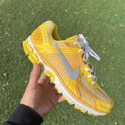 Size 10 Nike Vomero 5 $80 FIRM NO TRADES