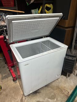 Danby Chest Freezer DCF550W