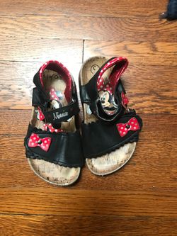 Minnie Mouse sandals size 9