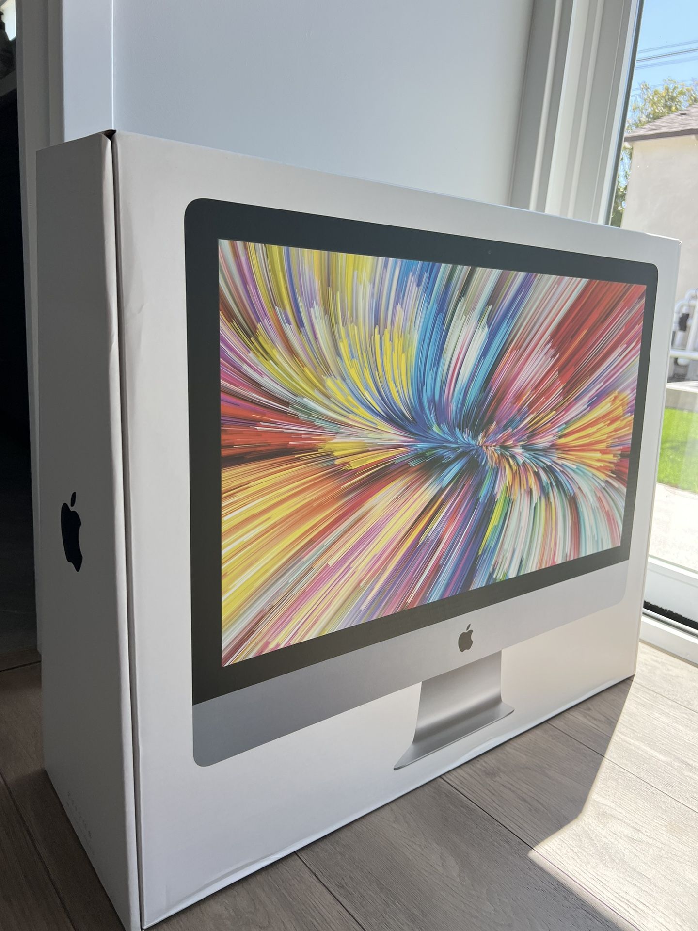 NEW iMac 27 Inch Retina 5K Display Apple Computer Desktop