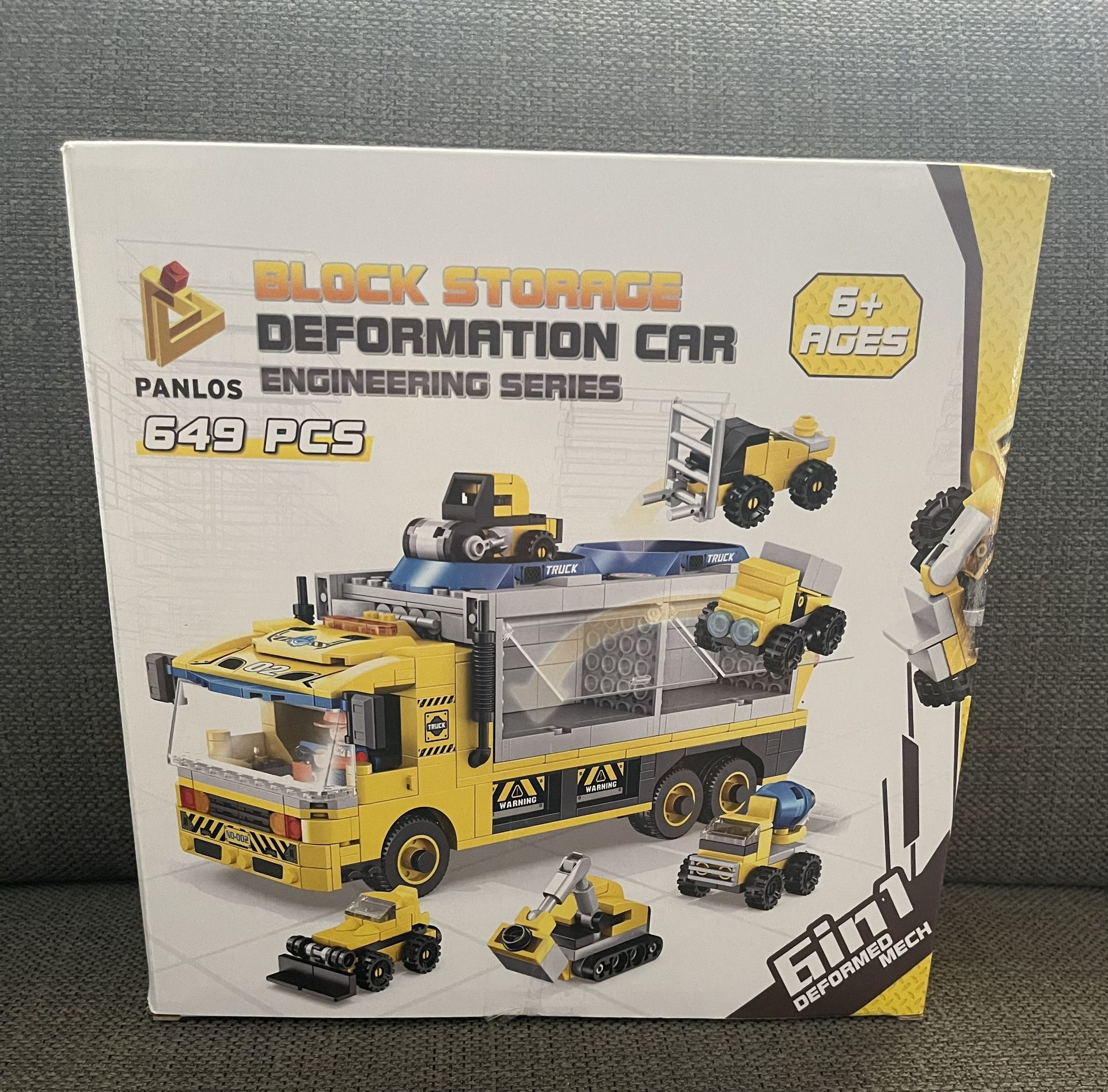New 649 PCs Block Storage Deformation Car Engineerinng Series