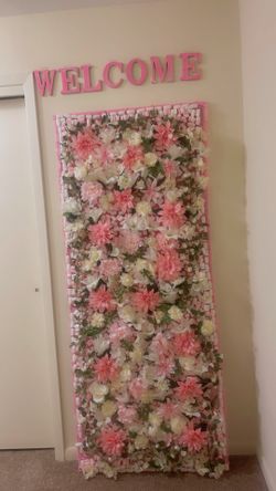 Flower back drop white and pink