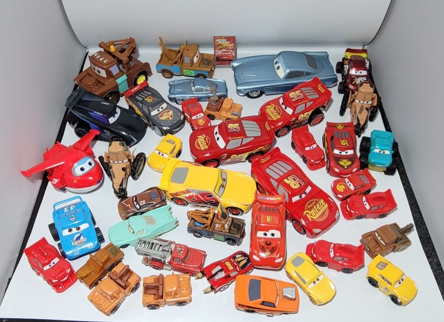 Pixar Movie Cars Lot