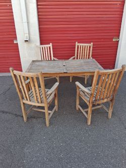 Kingsley Bate Teak Patio table