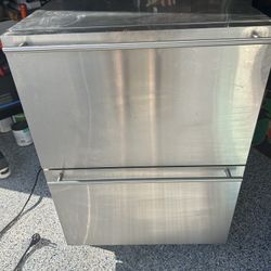 Under Counter Freezer