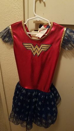 Size 6 wonder woman costume