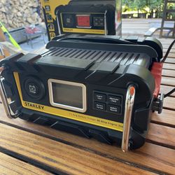 STANLEY ReCharge it BC15BS Fully Automatic 15 A 12V Battery Charger/Maintainer 