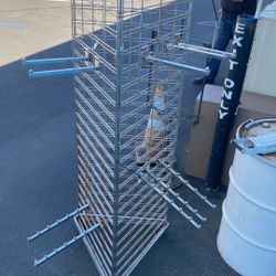 Clothing Rack Pyrimad To Sell Or Hang Clothes On Wheels 