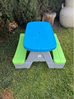 Step2 toddler picnic table