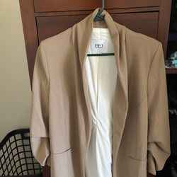 Tan women’s blazer