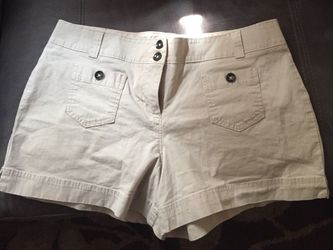 New York & Company. Women’s shorts