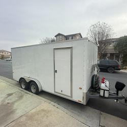 16’ Enclosed Trailer 2009 
