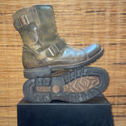 UGG’s Men’s Leather Boots 