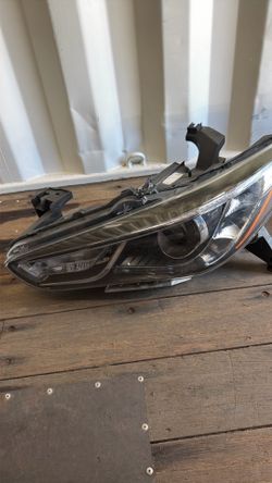 Headlight 2019 infinity QX60