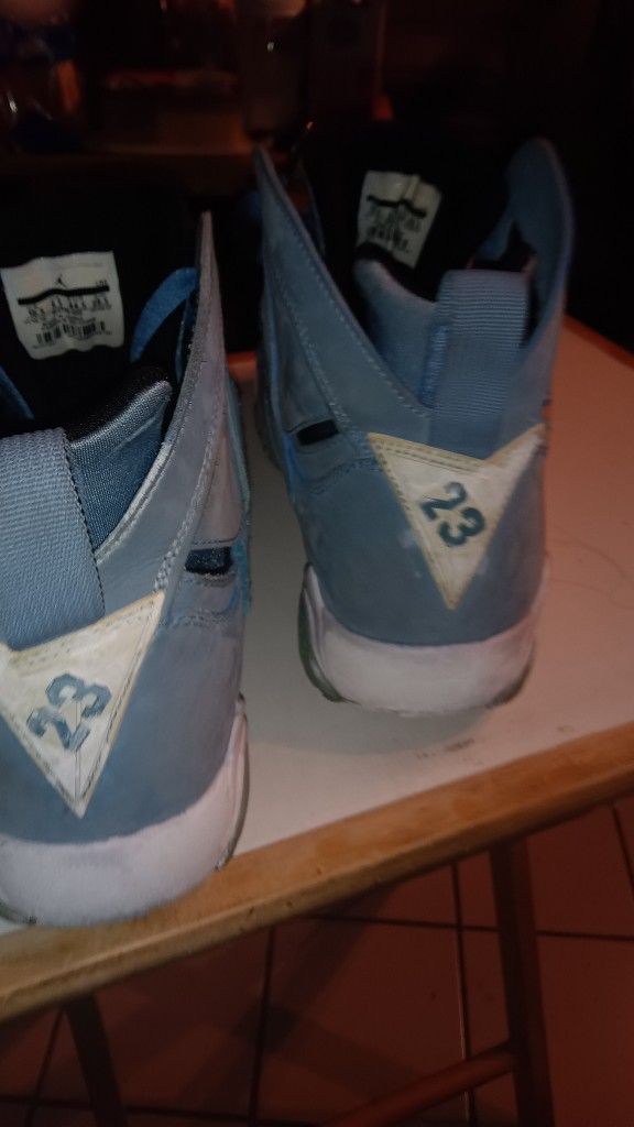 Jordans- Sz 10.5- Light Blue