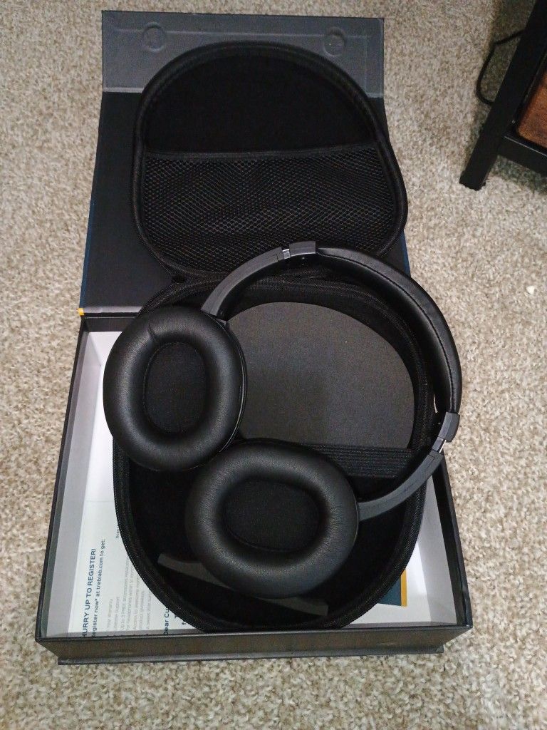 Treblab Z2 Headphone