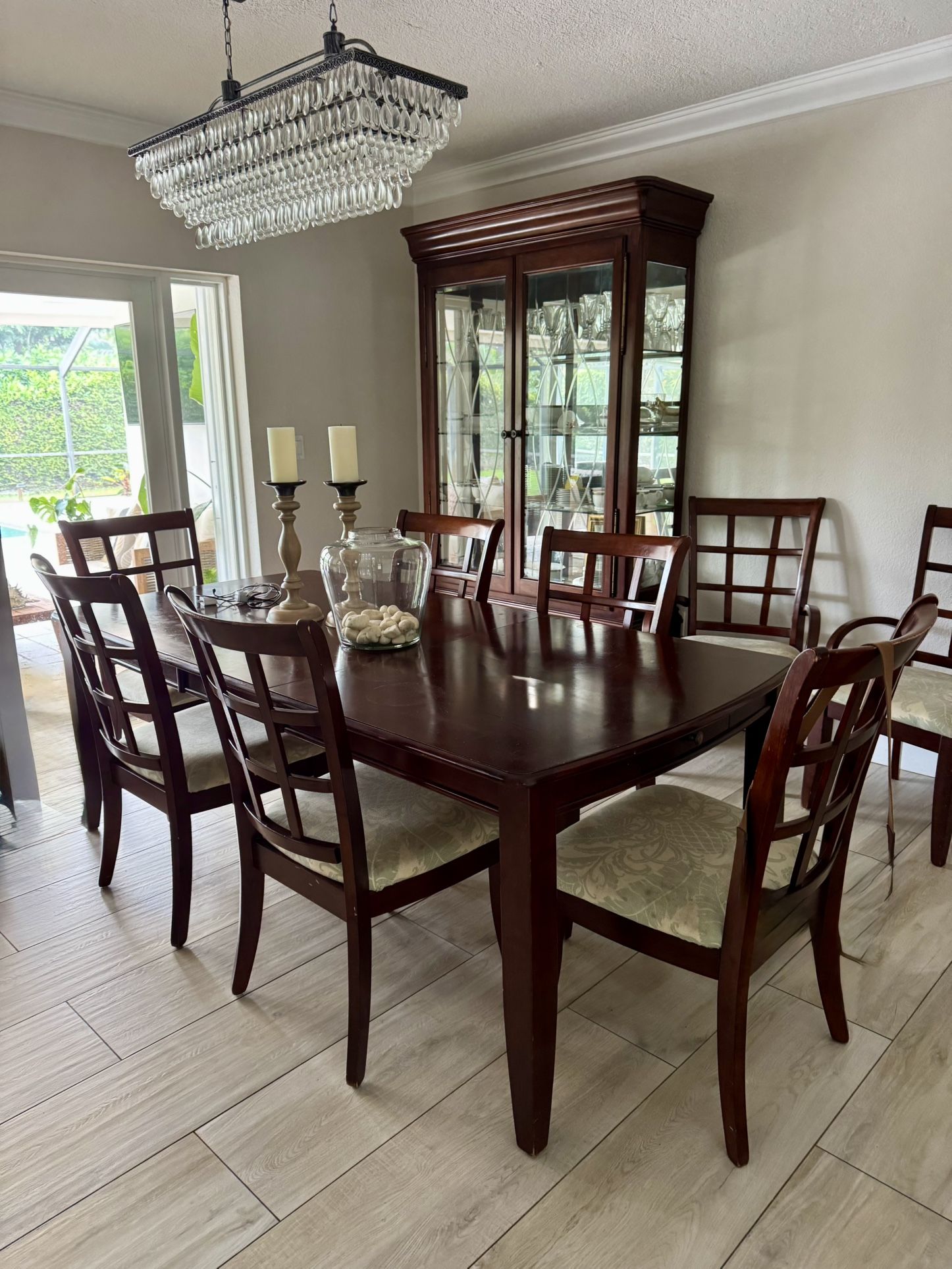 Carl’s Furniture 8 Seat Wood Dining Room Table