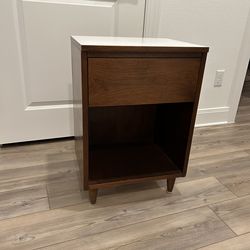Mid Centrury Modern Nightstand / Side Table
