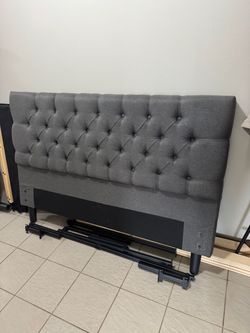 Zinus Misty Gray Upholstered Headboard Queen Platform Bed Frame