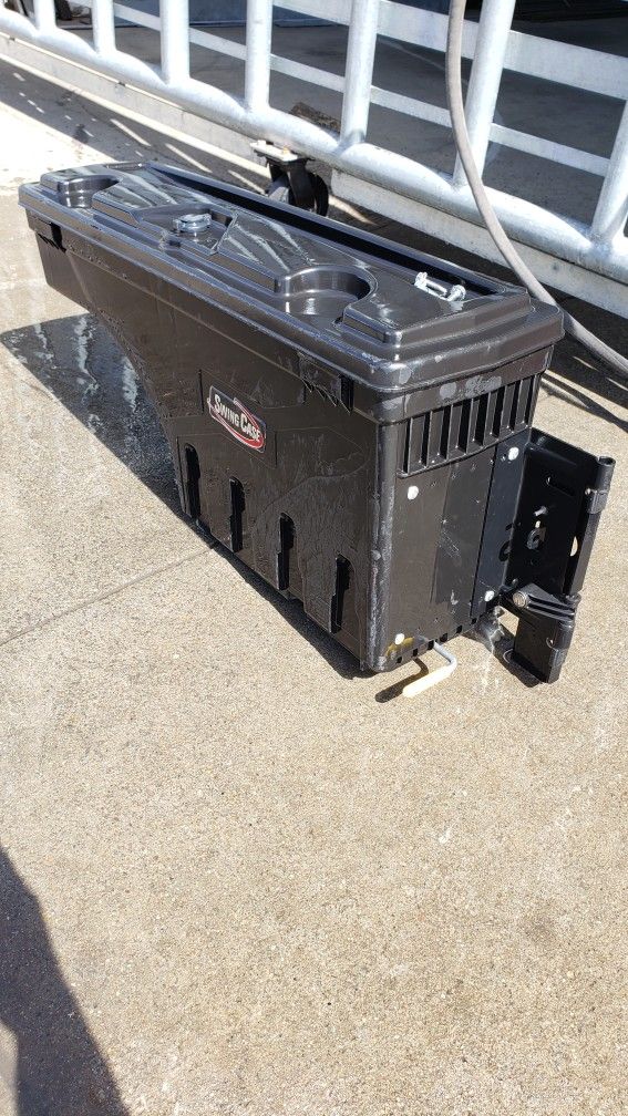 Undercover Swing Case Tool Box