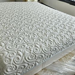 Mattress And Box Spring Queen Size 