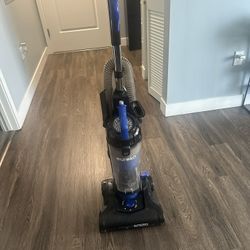 Vacuum By eureka 