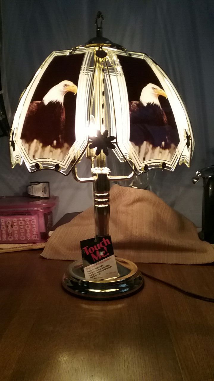 i EAGLE TOUCH LAMP $10.00 B.O