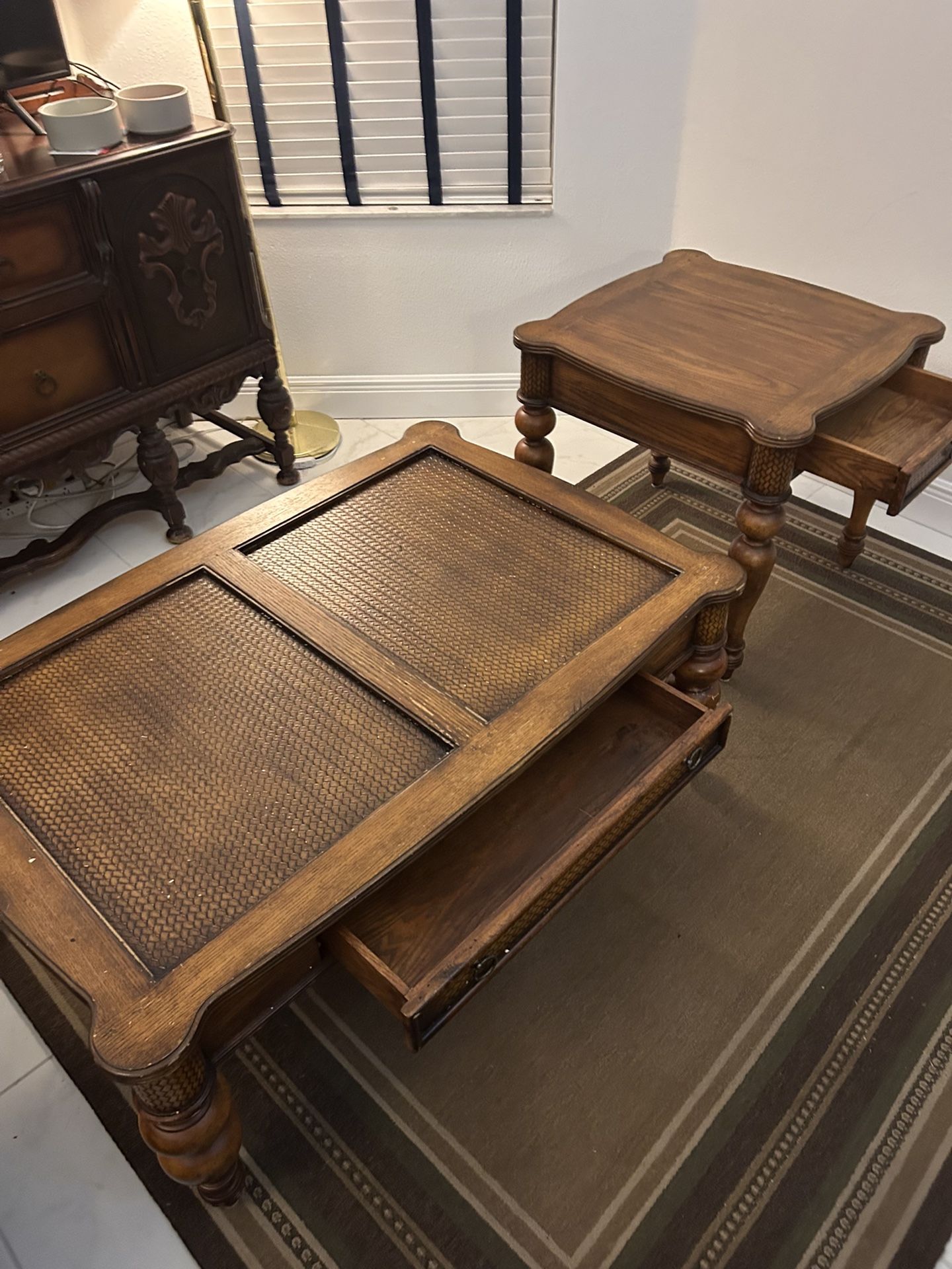 Sofa King Comfortable Wooden Coffee Tables For Sale!