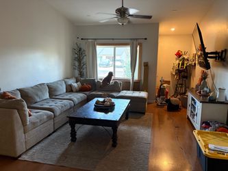 Modular sectional couch