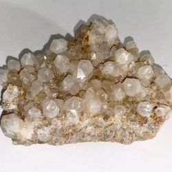 Lots Of Crystal Clusters