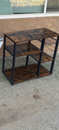 Kitchenette table and coffee tabl