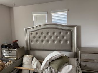 King size bedroom set