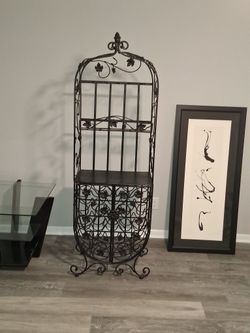 Beautiful Wine Rack/bar