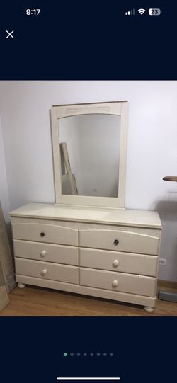 Dresser And Mirror For Sale
