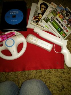 Black Wii console & 5 games