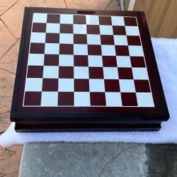 4 Games To Play, Everything Inside The Box