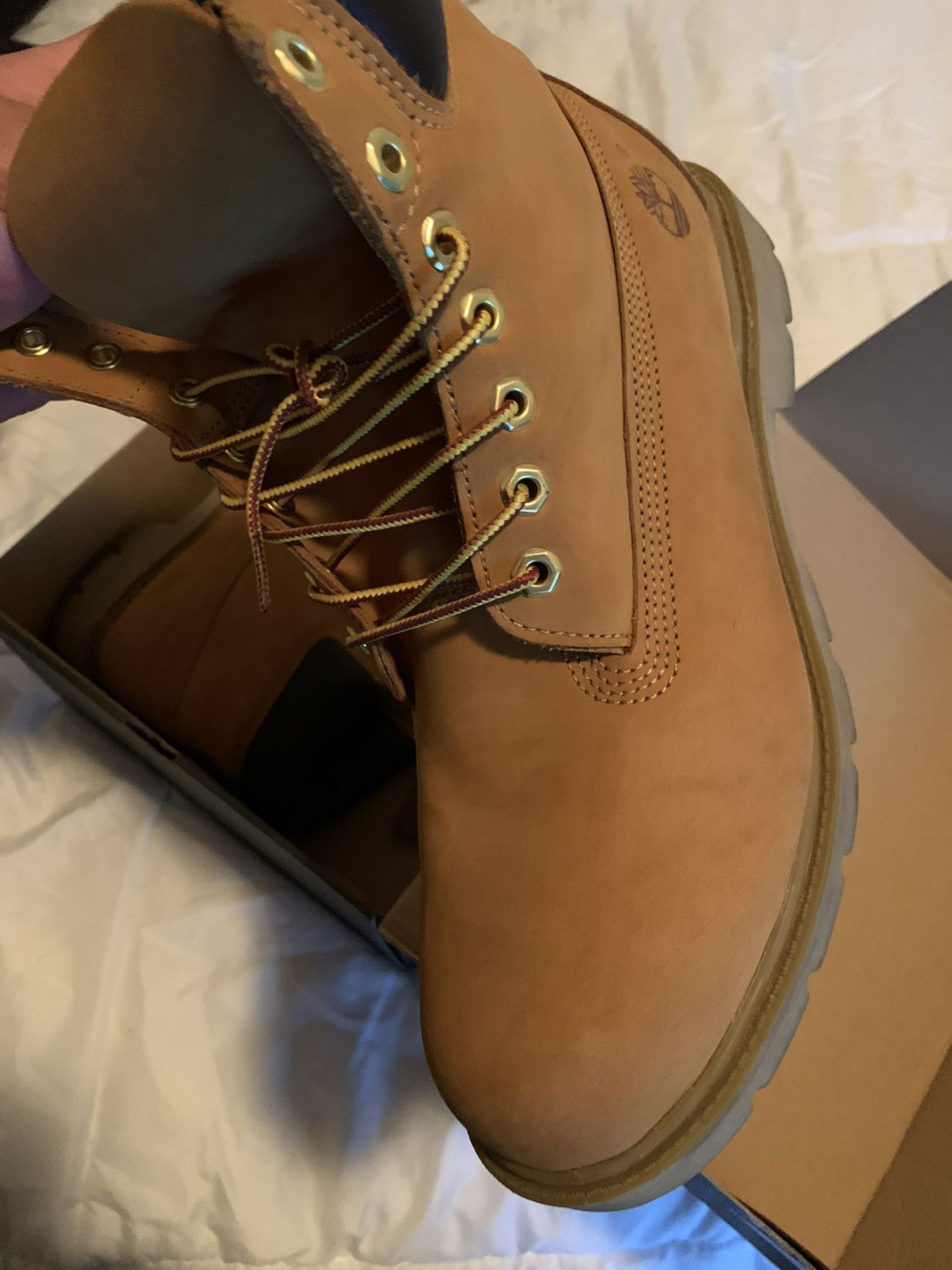 timberland boots size 10.5
