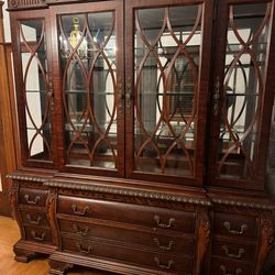 Dining Room Hutch - FREE