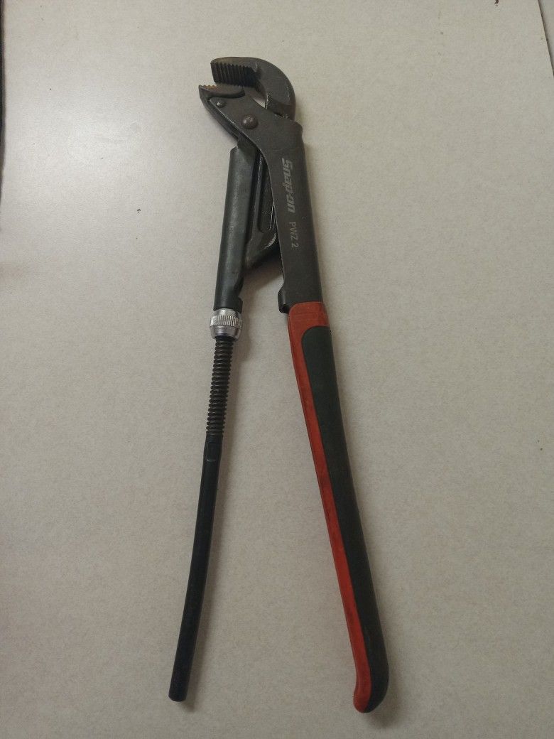 Snap On pwZ2 17” plier wrench red